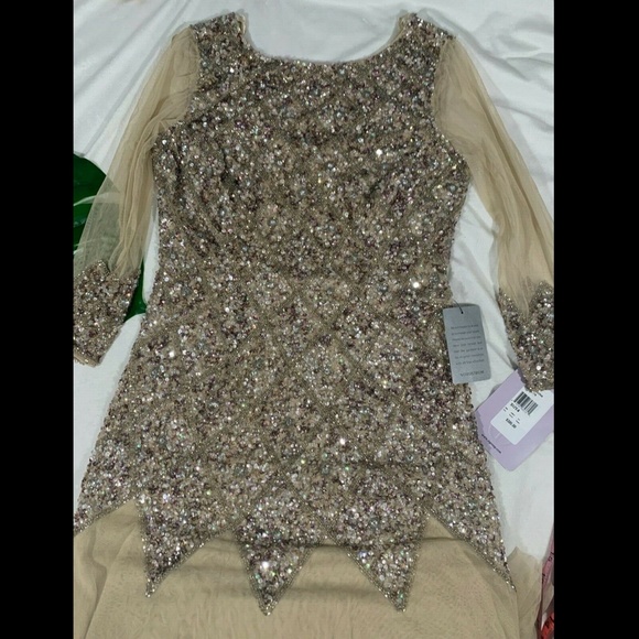NWT JS Collections [ 4 ] Long Sleeve Embellished Tulle‎ Gown Champagne - Picture 7 of 12